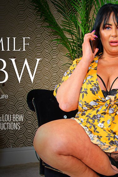 Maturenl Curvy Big Butt Milf Lou BBW With Her Big Breasts Is Going Solo