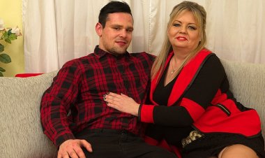 Hairy Mature BBW Fooling around with Her Toy Boy - Mature.nl