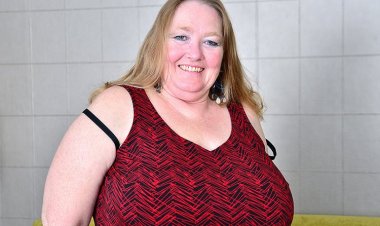 Big Breasted Mature BBW Playing with Her Pussy - Mature.nl