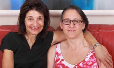 Two Lesbian Housewives Going All the Way - Mature.nl