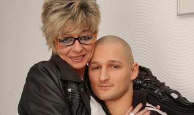 Sexy Mature Housewife Gets Fucked by Her Toyboy - Mature.nl