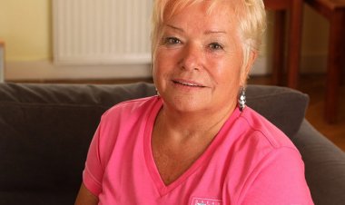 Horny Blonde Mature Slut Getting Wet on the Couch - Mature.nl