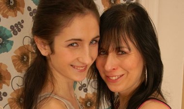 Two Naughty Old and Young Lesbians Do It on the Couch - Mature.nl