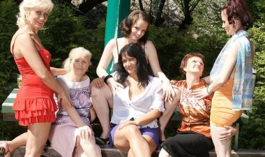 Six Horny Old and Young Lesbians Have a Dirty Wet Picnic - Mature.nl