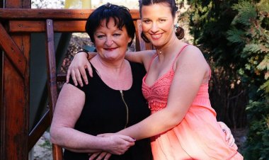 Naughty old and young lesbians have fun - Mature.nl