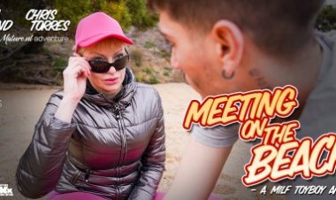 Milf Anna Blond thanks her helpful toyboy