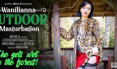 MILF Wanilianna is getting wet in the woods