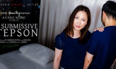 Japanese MILF fucking her submissive stepson