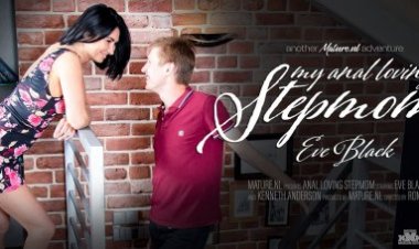 Naughty toyboy gets to fuck his hot stepmom Eve Black in the ass
