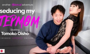 I'm being seduced by my hot Japanese stepmom Tomoko Oisho