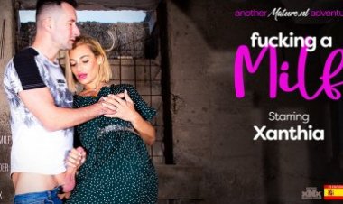 Fucking with my hot MILF neighbour Xanthia