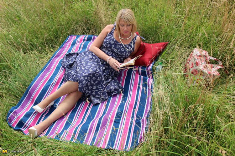 Naughty British housewife Amy fucking in an open field