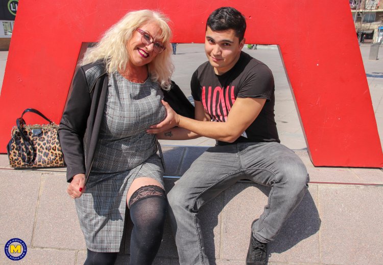 Big breasted BBW getting her way with a toyboy