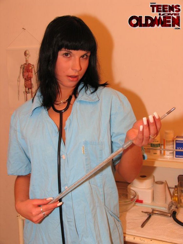 this teen likes her men aged