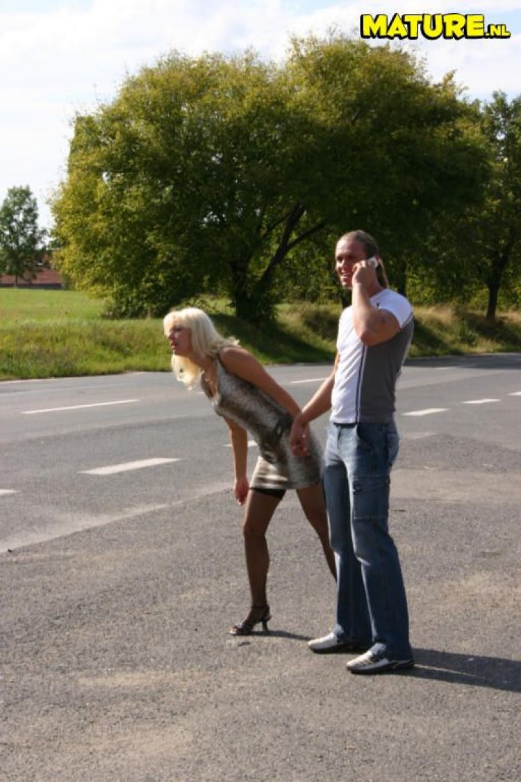 mature sex in a taxi