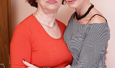 Two naughty mature ladies going full lesbian