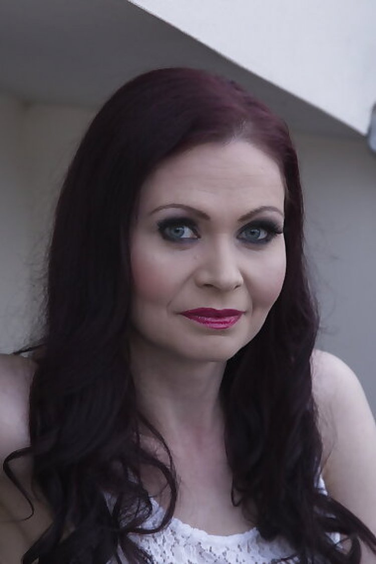 Hot and horny housewife fucked in pov style