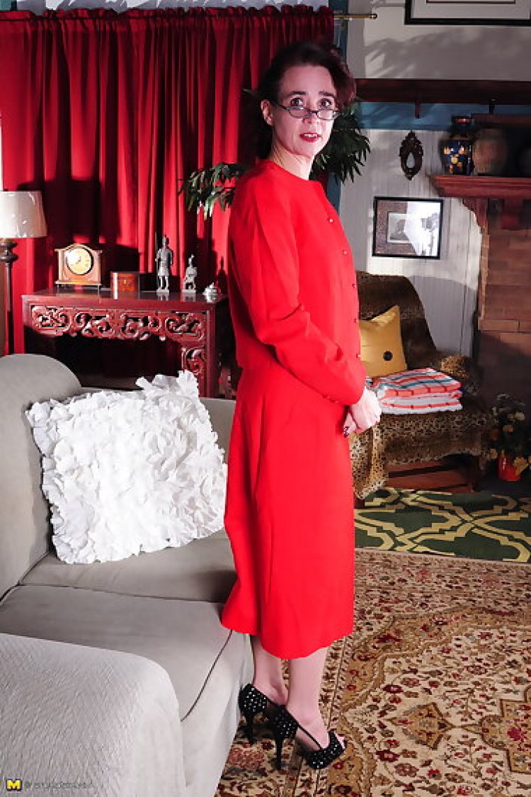 Naughty american housewife playing alone