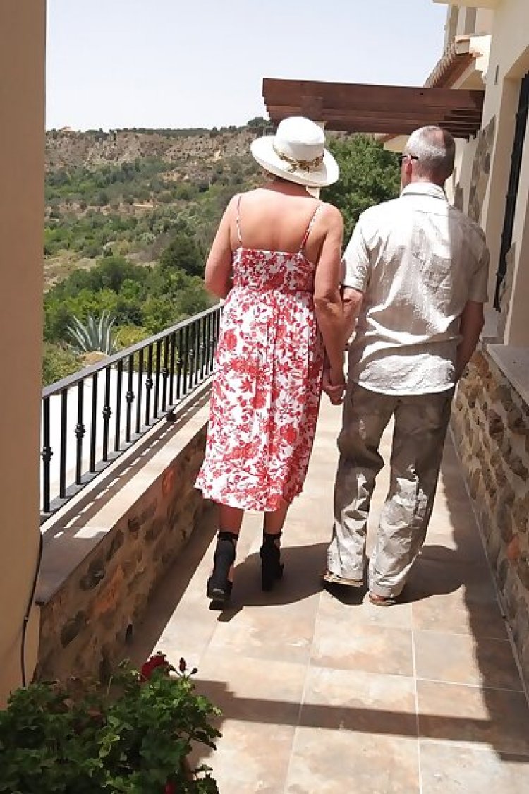 Horny camilla is getting some on holiday