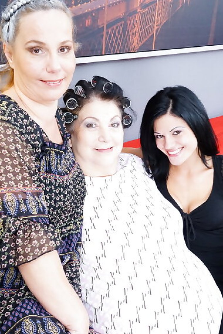 Three old and young lesbians making it big