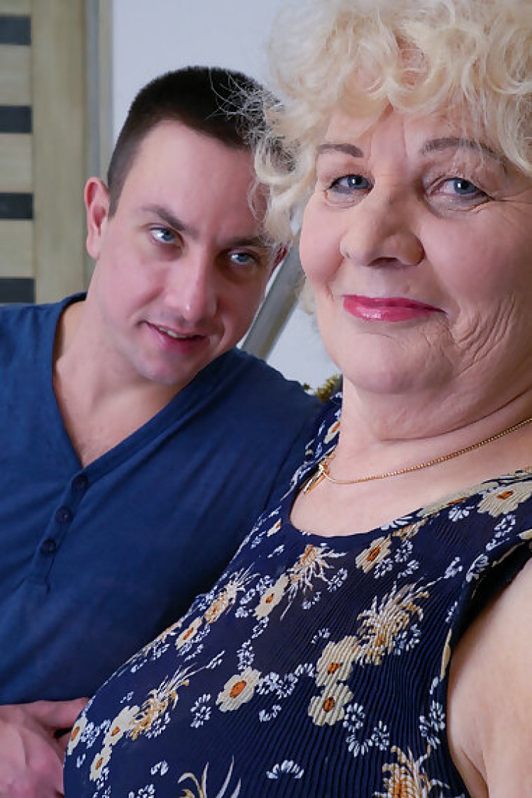 This big mama loves to ride a hard cock