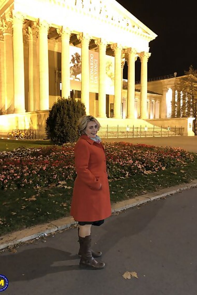 Naughty camilla has a special date with her lover