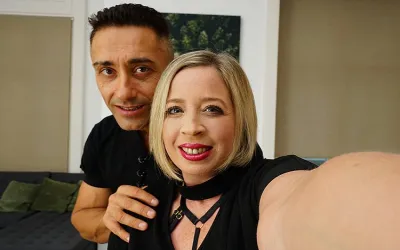 British housewife gives blowjob and is fucked hard - Mature.nl