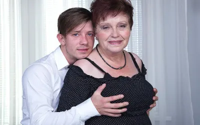 Chubby Mature Slut Fucking and Sucking Her Toyboy - Mature.nl