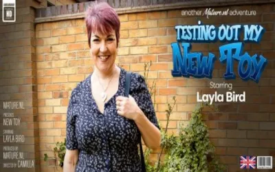 Cougar Layla Bird loves to play with her brand new toy