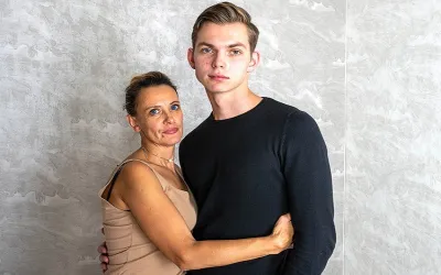 He gets his fill with his horny hairy stepmom