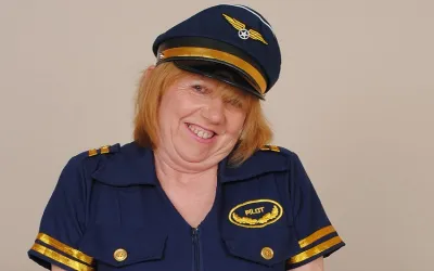 Horny British Mature Redhead Masturbating - Mature.nl