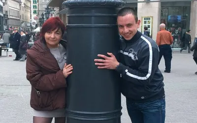 Horny Housewife Playing with Her Toy Boy - Mature.nl