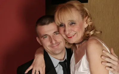 Horny Mature Slut Gets Fucked by Her Toyboy - Mature.nl