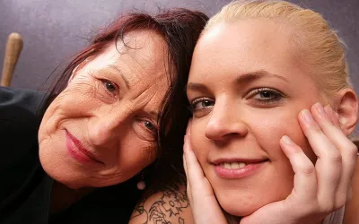 Hot Babe Getting Seduced by a Naughty Mature Lesbian - Mature.nl