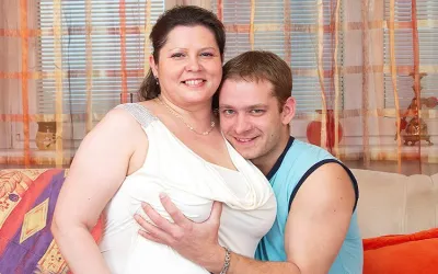 Huge Breasted Housewife Fucking like Crazy - Mature.nl