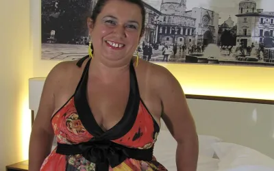 Mature Paola Loves Playing Alone - Mature.nl