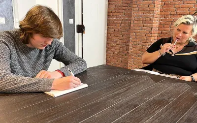 Mature teacher getting fucked in her ass in a threesome