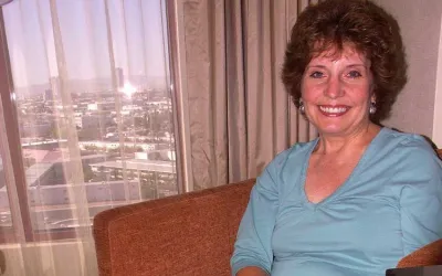 Naughty Mature Amay Loves to Fuck and Suck Cock - Mature.nl