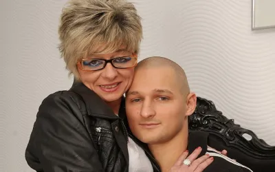 Sexy Mature Housewife Gets Fucked by Her Toyboy - Mature.nl