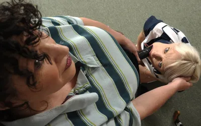 Strict Mature Slut Teaching a Young Babe a Naughty Lesson - Mature.nl