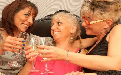 Three Mature Lesbians Having Sex - Mature.nl