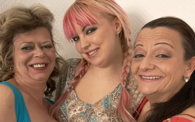 Three Old and Young Lesbians Making Each Other Wet - Mature.nl