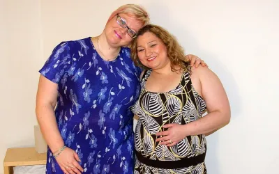 Two Chubby Mature Lesbians Go at It - Mature.nl