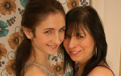 Two Naughty Old and Young Lesbians Do It on the Couch - Mature.nl