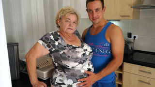 Curvy Granny Sucking and Fucking a Way Younger Dude – Mature.nl